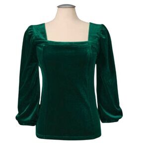The Pyramid Collection Square Neck Puff Sleeve Velvet Top Women's green 1X NEW